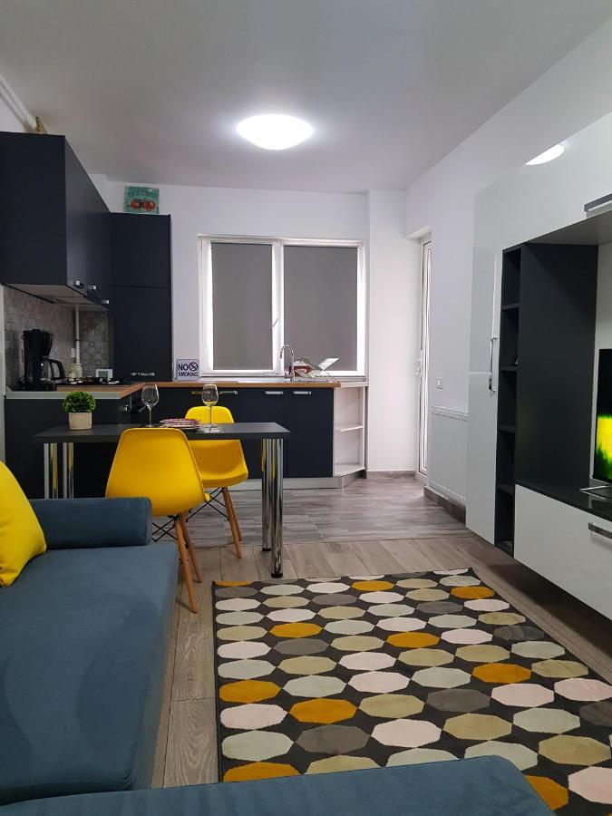 Yellow House Luxury Berceni Bukareszt Zewnętrze zdjęcie