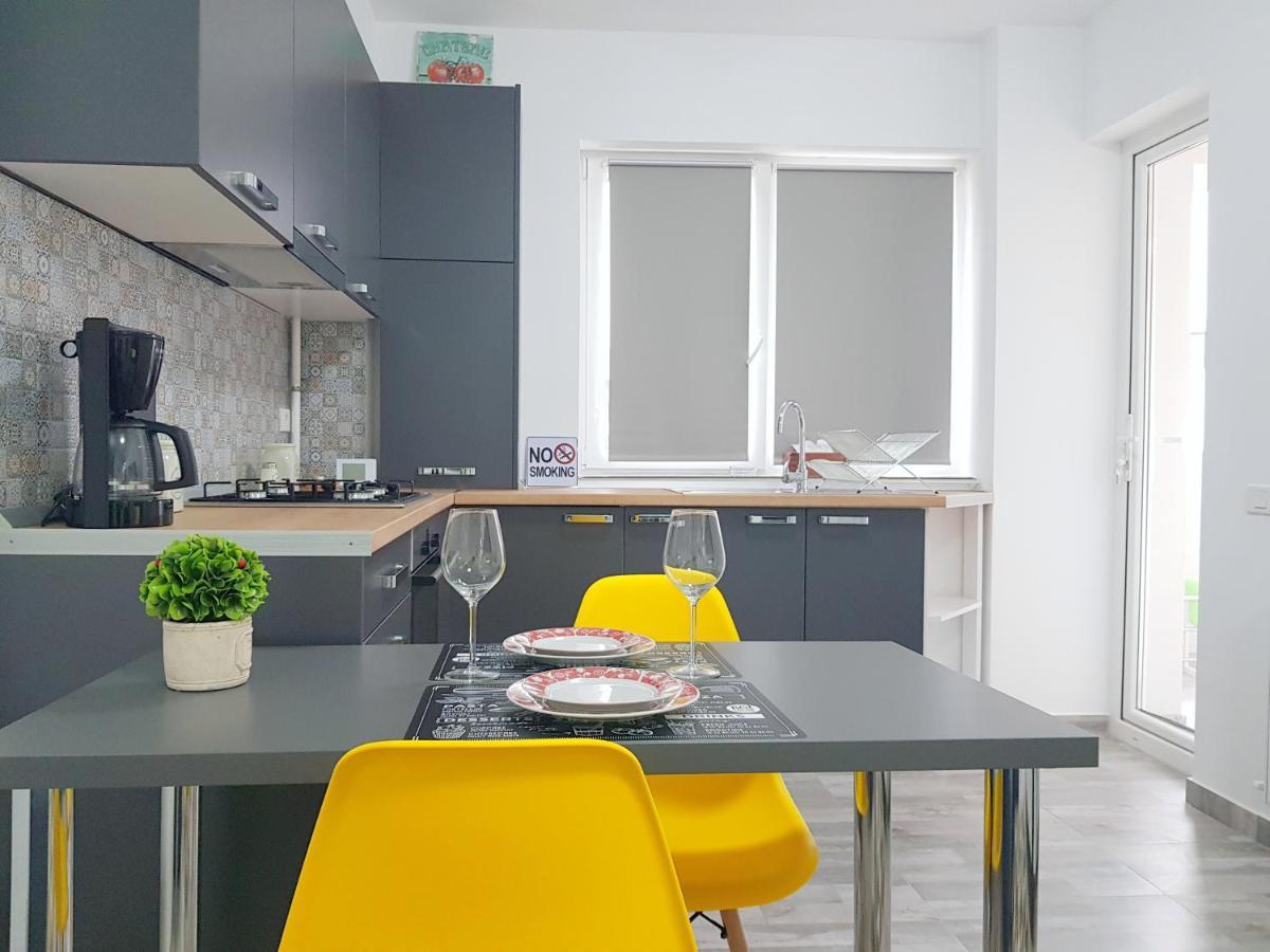 Yellow House Luxury Berceni Bukareszt Zewnętrze zdjęcie